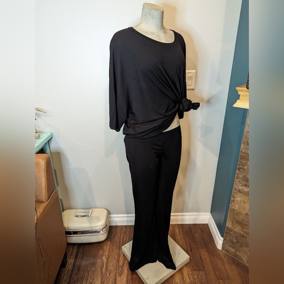 NWT Lounge set Black flare pants & black top, Missguided plus size 20 - Picture 4 of 13